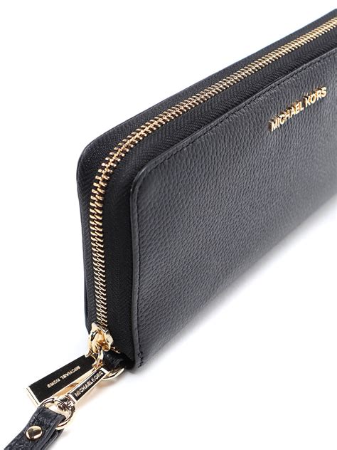 michael kors jet set travel continental leather wallet wristlet|Michael Kors vanilla jet set.